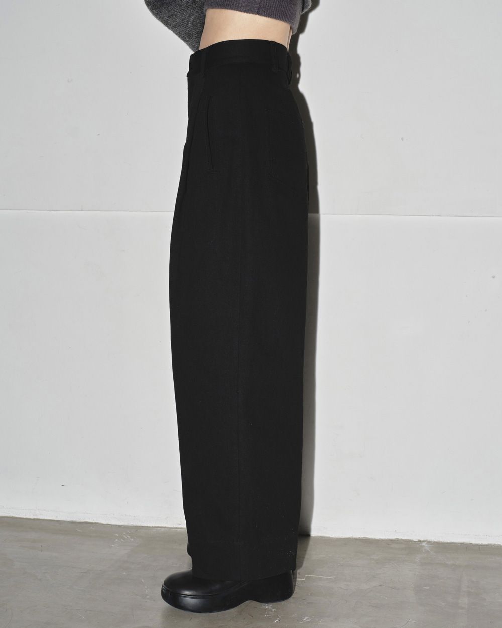 todayful Wide Twill Trousers black