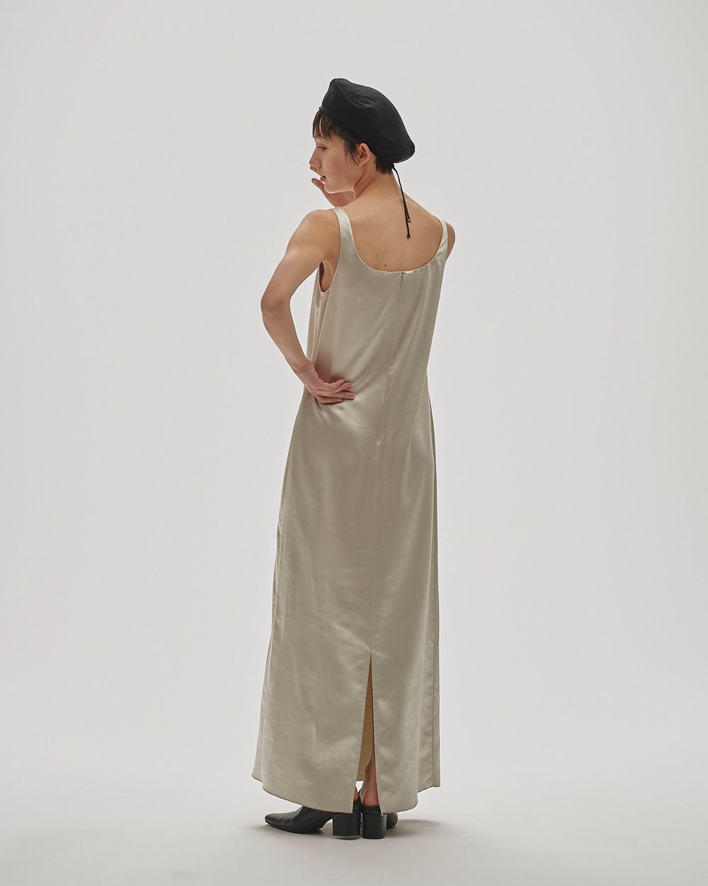 ワンピース todayful Squareneck Satin Dress TODAYFUL(トゥデイフル) / Life's online store（ライフズ