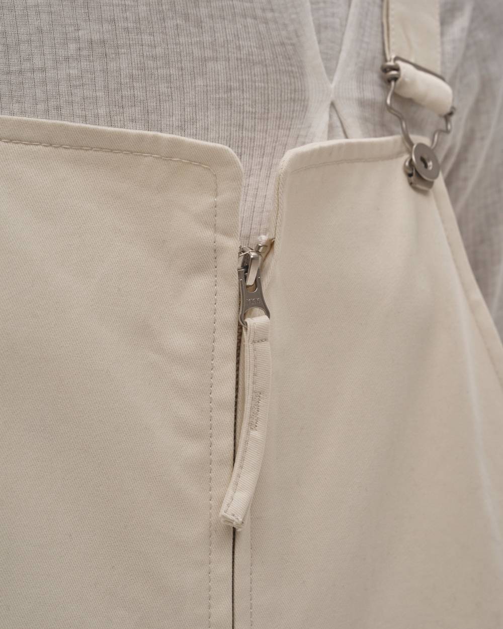 Frontzip Twill Salopette Frontzip Twill Salopette(フロントジップツイルサロペット)です。12520318,ワンピース,ドレス,サロペット,つなぎ,オーバーオール,フロントジップ,todayful,トゥデイフル,lifes,吉田怜香,25aw,25winter