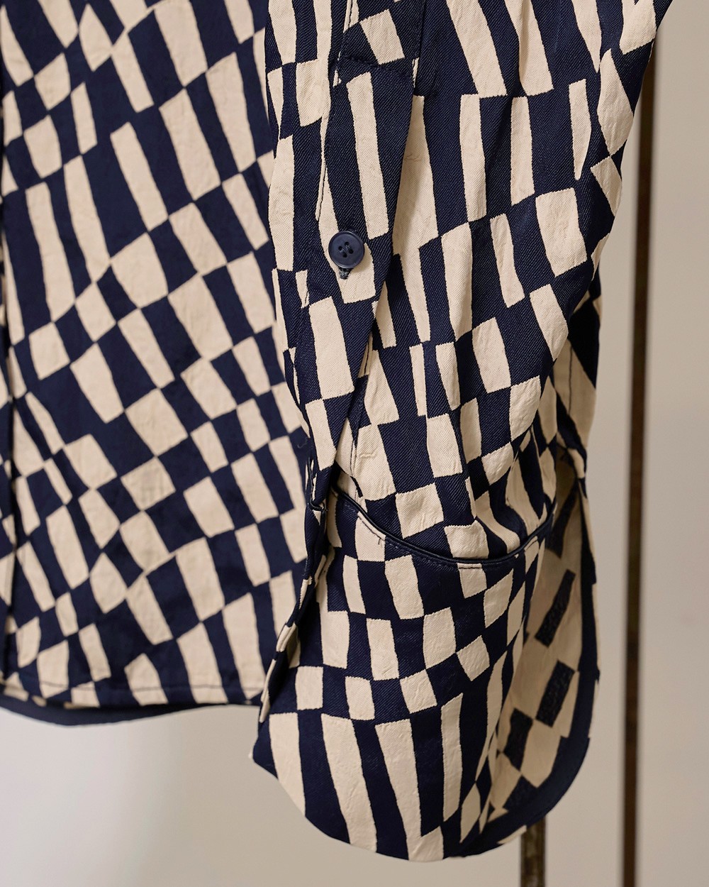 Geometric Over Shirts Geometric Over Shirts,ジオメトリックオーバーシャツ,12520407,シャツ,柄シャツ,ジオメトリックシャツ,オーバーシャツ,長袖シャツ,todayful,トゥデイフル,lifes,ライフズ,25aw,吉田怜香