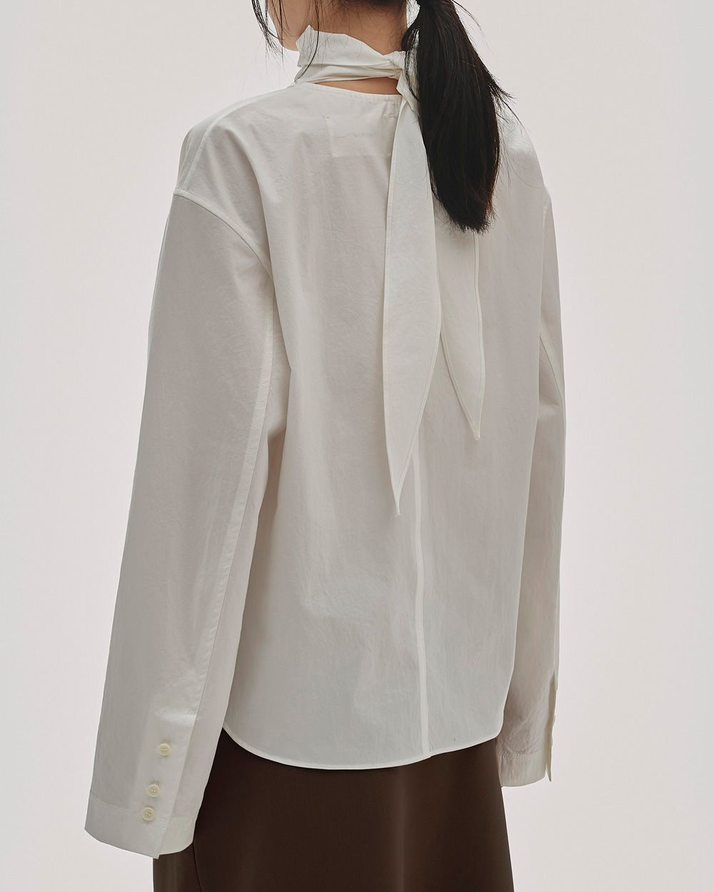 Roundhem Tie Blouse Roundhem Tie Blouse,ラウンドヘムタイブラウス,12520408,ブラウス,ラウンドヘムブラウス,ラウンドヘムシャツ,襟付きブラウス,襟付きシャツ,todayful,トゥデイフル,lifes,ライフズ,25aw,吉田怜香