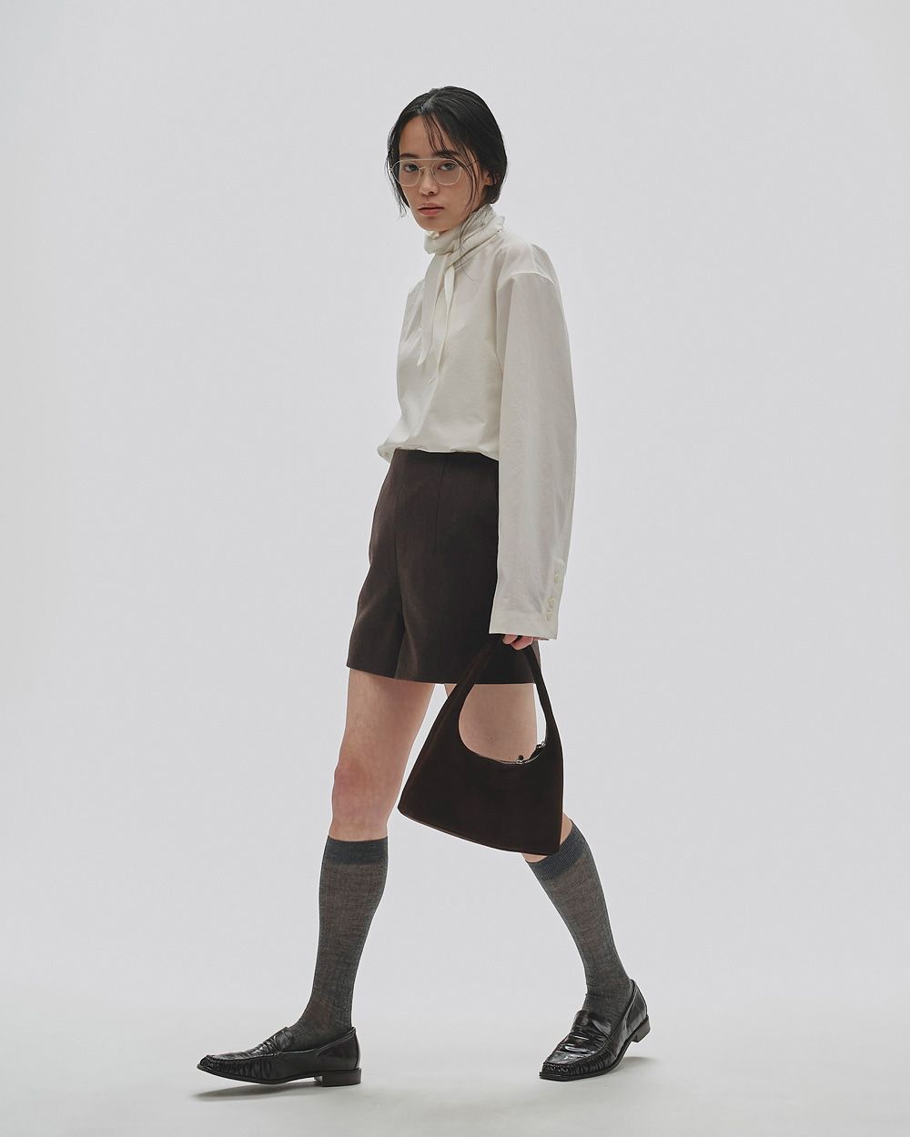 Roundhem Tie Blouse Roundhem Tie Blouse,ラウンドヘムタイブラウス,12520408,ブラウス,ラウンドヘムブラウス,ラウンドヘムシャツ,襟付きブラウス,襟付きシャツ,todayful,トゥデイフル,lifes,ライフズ,25aw,吉田怜香