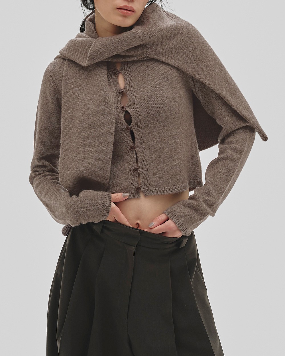 Cashmere Compact Cardigan Cashmere Compact Cardigan,カシミヤコンパクトカーディガン,12520509,カシミヤカーディガン,コンパクトカーディガン,コンパクトニットトップス,カーディガン,ニットカーディガン,カシミヤトップス,ニットトップス,ショートカーディガン,ショートカシミヤカーディガン,セットアップ,todayful,トゥデイフル,lifes,ライフズ,25aw,吉田怜香