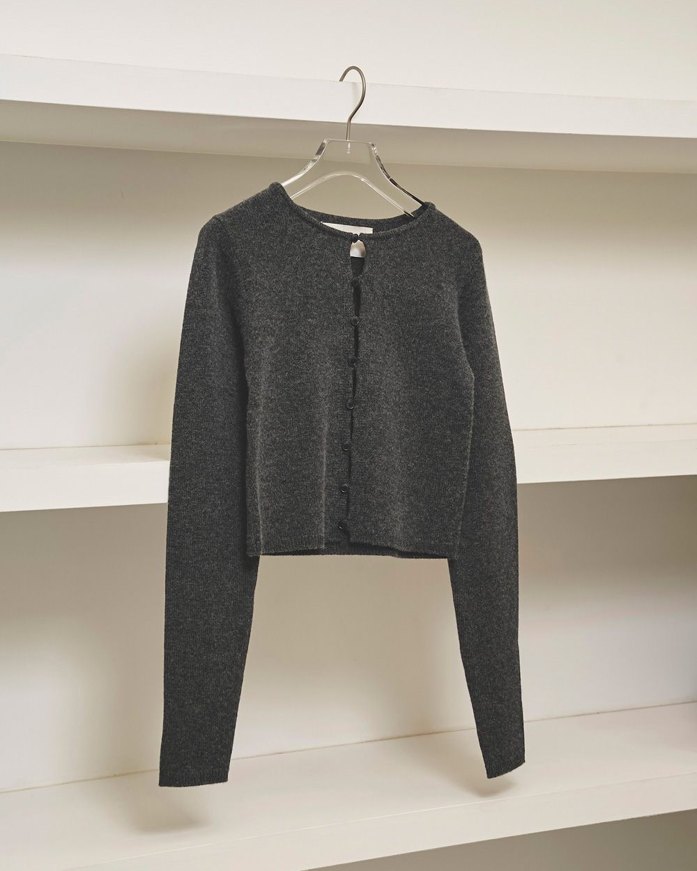 Cashmere Compact Cardigan Cashmere Compact Cardigan,カシミヤコンパクトカーディガン,12520509,カシミヤカーディガン,コンパクトカーディガン,コンパクトニットトップス,カーディガン,ニットカーディガン,カシミヤトップス,ニットトップス,ショートカーディガン,ショートカシミヤカーディガン,セットアップ,todayful,トゥデイフル,lifes,ライフズ,25aw,吉田怜香