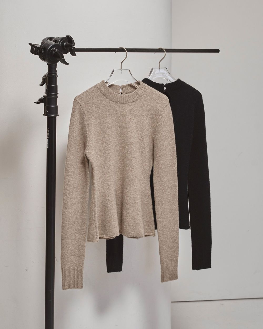 Puffy Peplum Knit Puffy Peplum Knit,パフペプラムニット,12520521,ニット,パフ,ペプラムニット,ニットトップス,todayful,トゥデイフル,lifes,吉田怜香,25aw,25winter