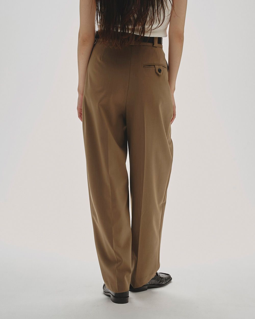 パンツ todayful tuck tapered trousers eight TODAYFUL(トゥデイフル) / Life's online store（ライフズ