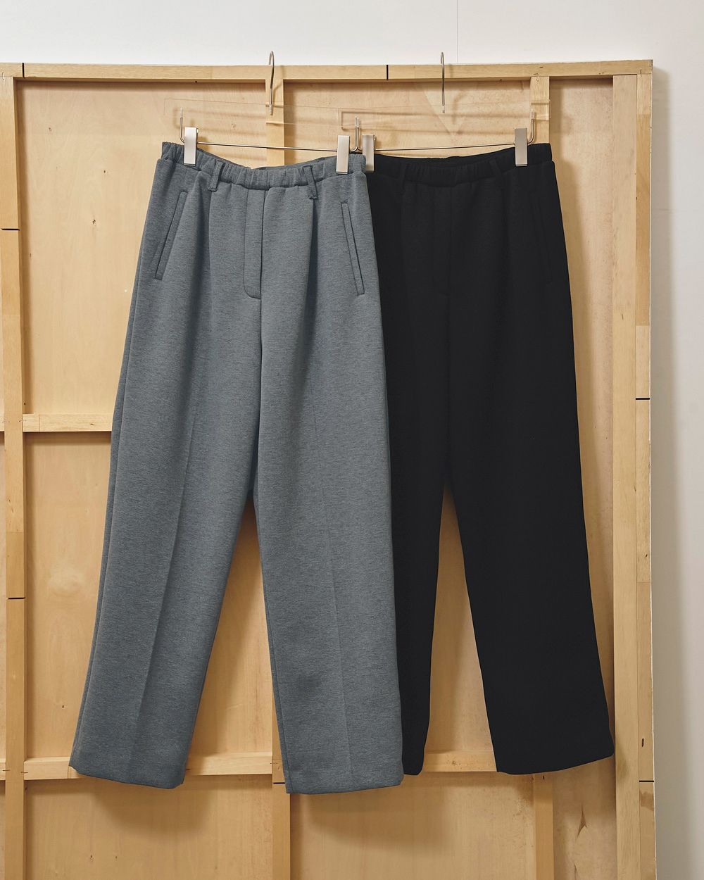Cushion Easy Trousers Cushion Easy Trousers,クッションイージートラウザーズ,12520713,パンツ,ボトムス,トラウザーズ,イージーパンツ,イージートラウザーズ,スウェットパンツ,todayful,トゥデイフル,lifes,ライフズ,25aw,吉田怜香