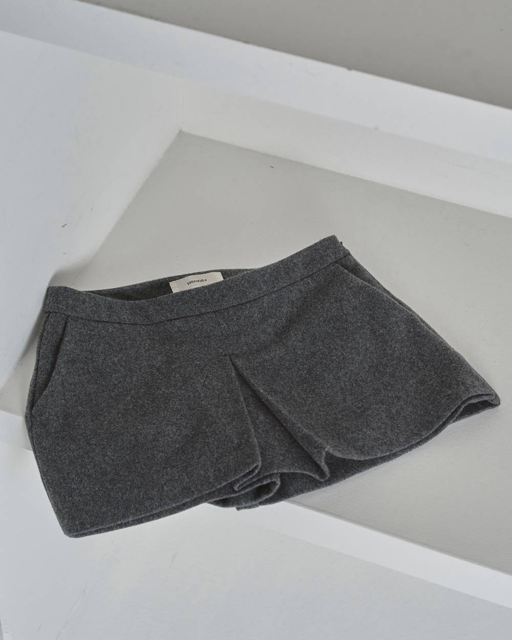 Box Wool Shortpants Box Wool Shortpants,ボックスウールショートパンツ,12520725,パンツ,ボトムス,ショートパンツ,ウールパンツ,todayful,トゥデイフル,lifes,ライフズ,25aw,吉田怜香