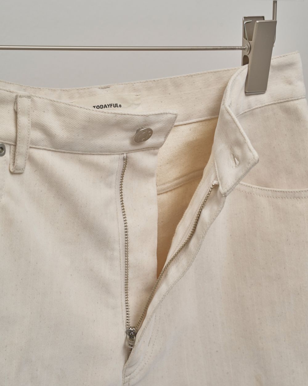 Flocky Highwaist Pants Flocky Highwaist Pants,フロッキーハイウエストパンツ,12520726,パンツ,ボトムス,トラウザーズ,ハイウエストパンツ,フロッキーパンツ,フロッキー,todayful,トゥデイフル,lifes,吉田怜香,25aw,25winter