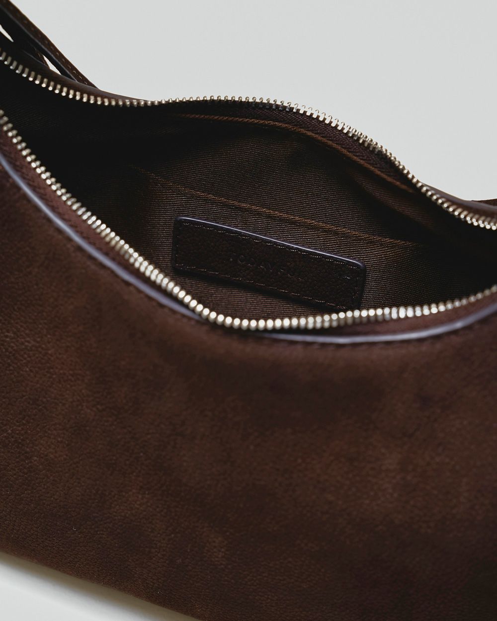Round Leather Bag Round Leather Bag,ラウンドレザーバッグ,12521015,レザーバッグ,ラウンドバッグ,ショルダーバッグ,バッグ,レザーバッグ,todayful,トゥデイフル,lifes,ライフズ,25aw,吉田怜香