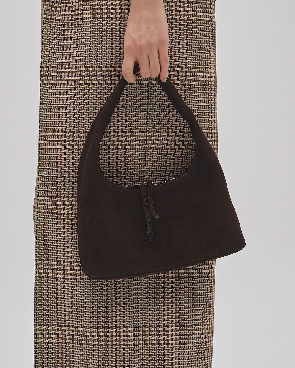 Round Leather Bag Round Leather Bag,ラウンドレザーバッグ,12521015,レザーバッグ,ラウンドバッグ,ショルダーバッグ,バッグ,レザーバッグ,todayful,トゥデイフル,lifes,ライフズ,25aw,吉田怜香