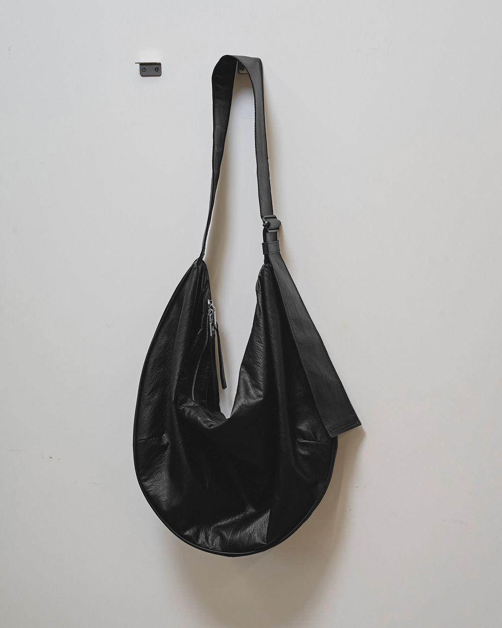 Ecoleather Shoulder Bag Ecoleather Shoulder Bag,エコレザーショルダーバック,12521019,todayful,ショルダーバック,レザーショルダーバッグ,エコレザーバッグ,ヴィーガンレザーバッグ,バッグ,鞄,レザーバッグ,トゥデイフル,lifes,ライフズ,25ss,吉田怜香