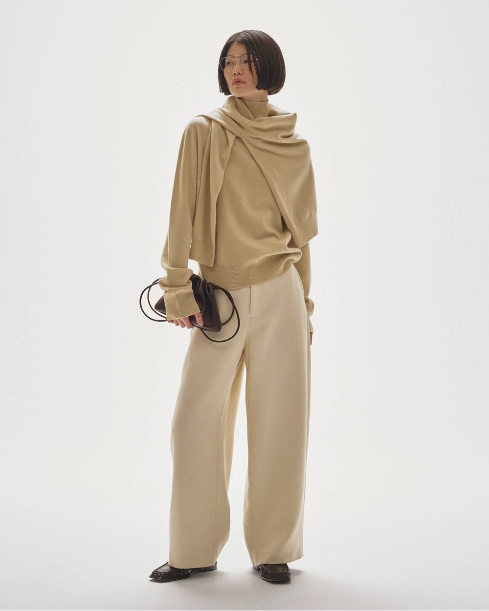 Drawstring Leather Bag Drawstring Leather Bag,ドロストリングレザーバック,12521027,バック,レザーバック,ドロストリングバック,todayful,トゥデイフル,lifes,吉田怜香,25aw,25winter