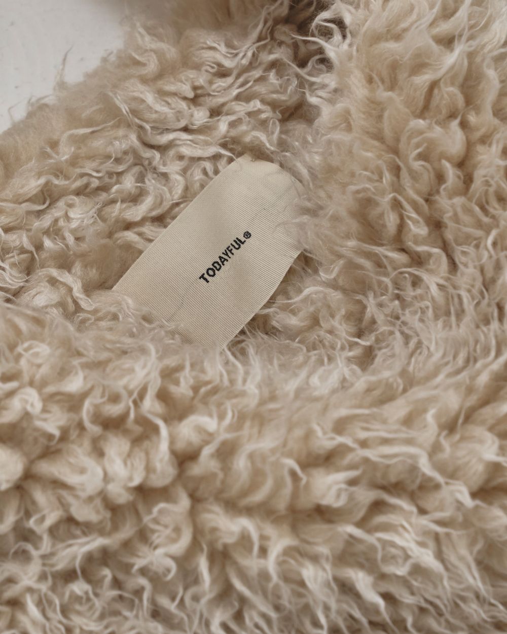 Volume Fur Shoulderbag Volume Fur Shoulderbag,ボリュームファーショルダーバック,12521035,バック,ファーバック,ショルダーバック,小物,todayful,トゥデイフル,lifes,吉田怜香,25aw,25winter