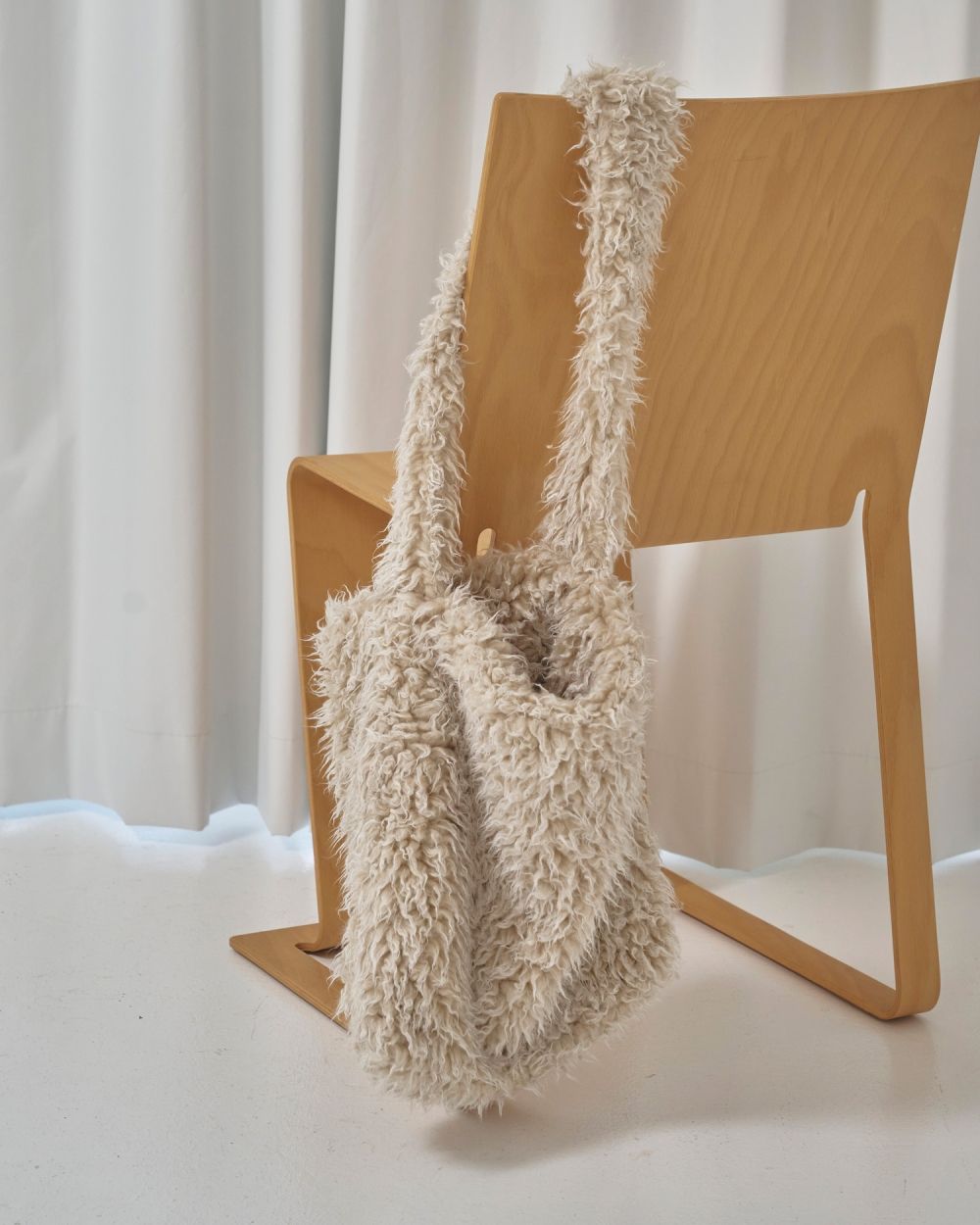 Volume Fur Shoulderbag Volume Fur Shoulderbag,ボリュームファーショルダーバック,12521035,バック,ファーバック,ショルダーバック,小物,todayful,トゥデイフル,lifes,吉田怜香,25aw,25winter