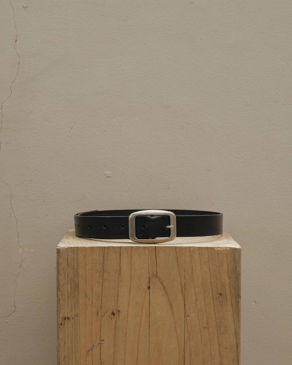 Vintage Leather Belt Vintage Leather Belt,ヴィンテージレザーベルト,12591001, ヴィンテージベルト,ベルト,レザー,ベルト,ヴィンテージ加工,アクセサリー,todayful,トゥデイフル,lifes,ライフズ,25aw,吉田怜香