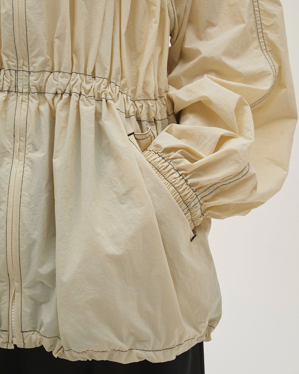 Nylon Gather Blouson Nylon Gather Blouson,ナイロンギャザーブルゾン,12610203,ブルゾン,ナイロンブルゾン,ギャザーブルゾン,ジャケット,todayful,トゥデイフル,lifes,吉田怜香,26ss