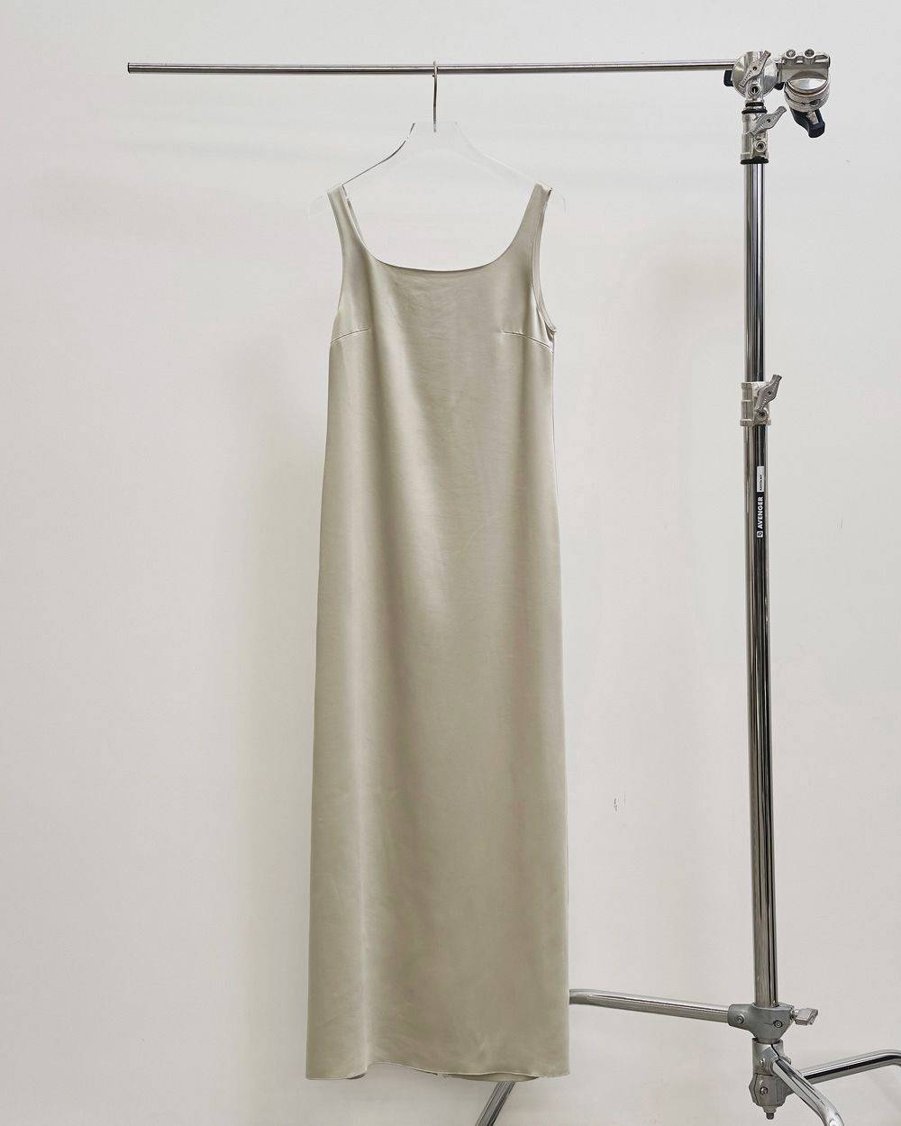 Squareneck Satin Dress Squareneck Satin Dress,スクエアネックサテンドレス,12610305,ドレス,サテン,スクエアネック,ノースリーブドレス,todayful,トゥデイフル,lifes,吉田怜香,26ss