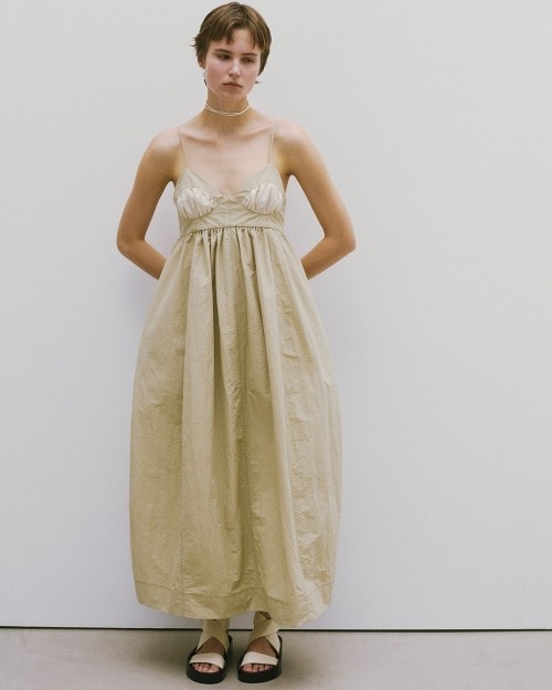 【最終SALE】todayful × studio doe ワンピース セール】Studio Doe Small slope neck straight shoulder tank