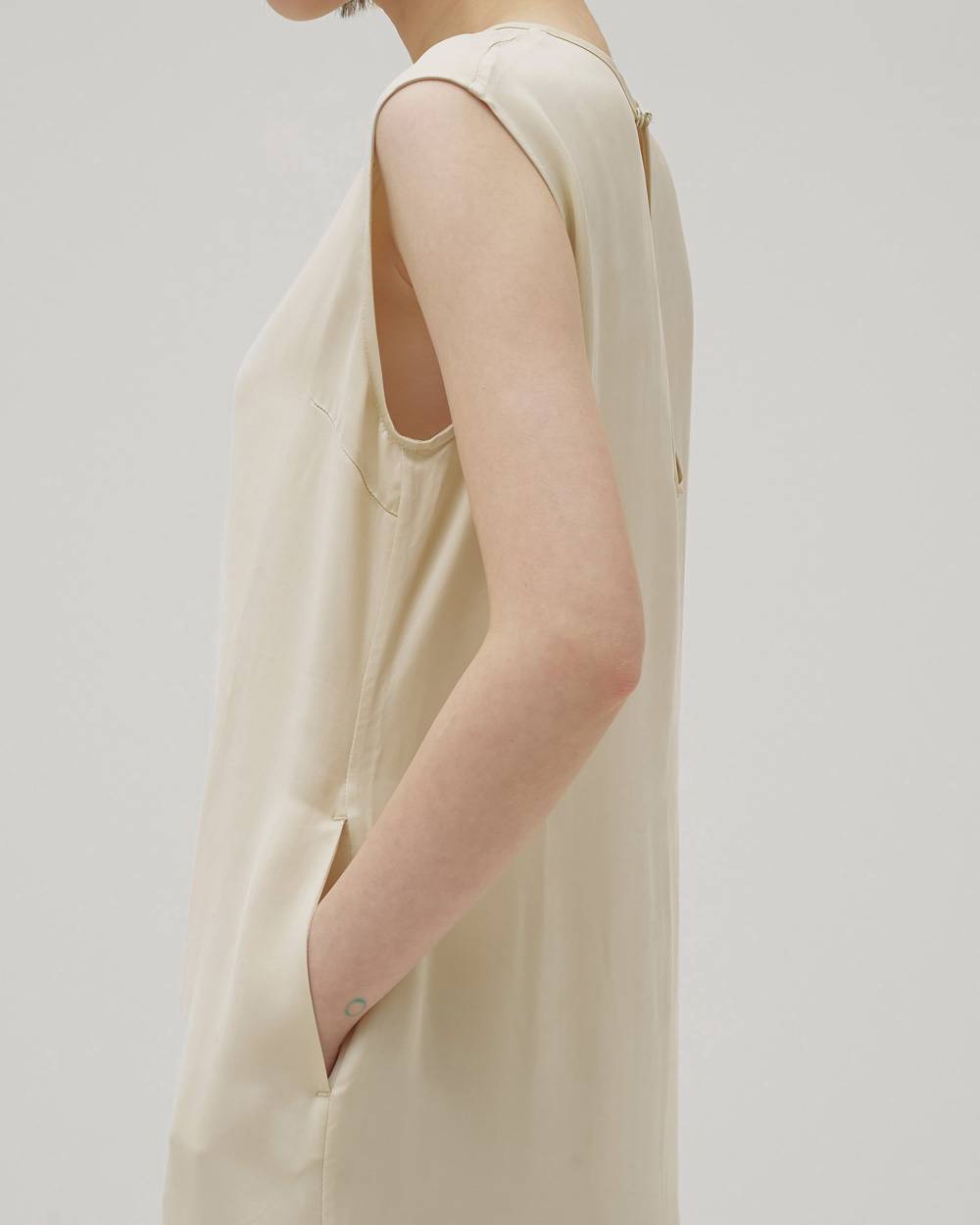 Silky Pencil Dress Silky Pencil Dress,シルキーペンシルドレス,12610319,シルキードレス,ドレス,ペンシルドレス,ワンピース,todayful,トゥデイフル,lifes,吉田怜香,26aw