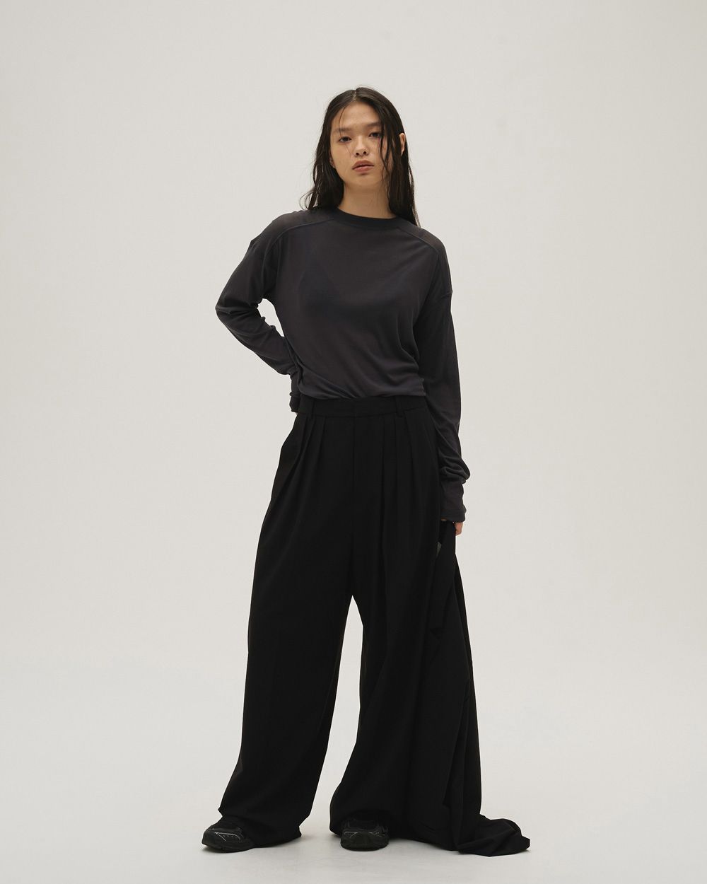 Hightwist Gauze Long T-shirts Hightwist Gauze Long T-shirt,ハイツイストガーゼロングTシャツ,12610620,カットソー,ロンT,ガーゼトップ,ハイウエストトップ,長袖Tシャツ,シアートップ,todayful,トゥデイフル,lifes,吉田怜香,26ss