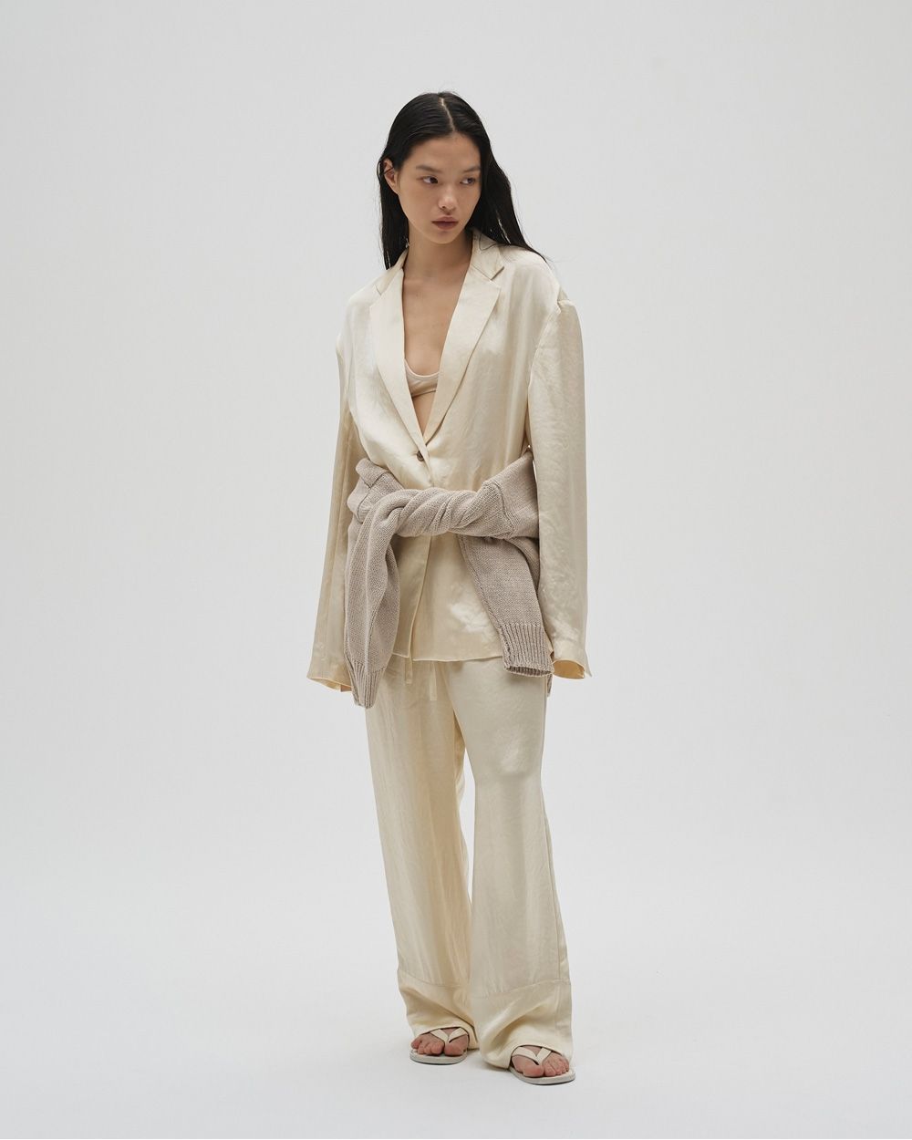TODAYFUL × Studio Doe Satin Easy Pants TODAYFUL（トゥデイフル）の「[TODAYFUL × Studio Doe] Satin