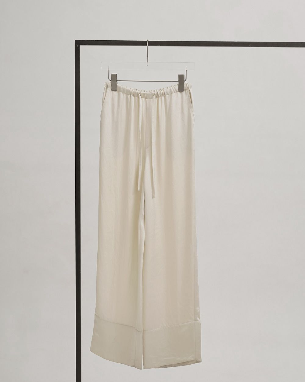 【新品】TODAYFUL Satin Easy Pants ECRU 36 TODAYFUL(トゥデイフル) / Life's online store（ライフズ