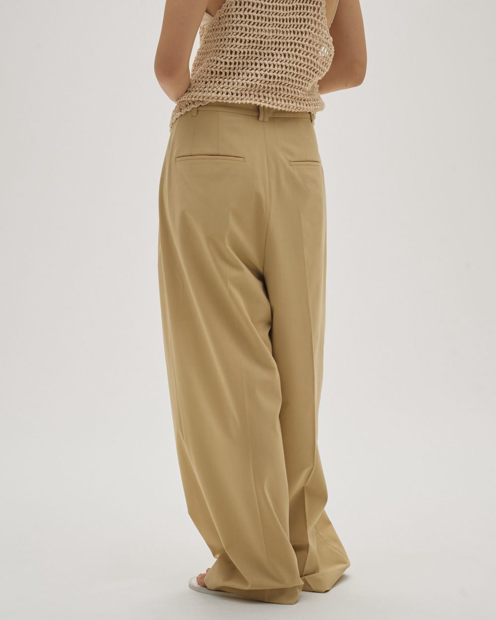 Dry Touch Tuck Trousers Dry Touch Tuck Trousers,ドライタッチタックトラウザーズ,12610705,パンツ,ボトムス,トラウザーズ,ドライタッチトラウザーズ,タックトラウザーズ,todayful,トゥデイフル,lifes,吉田怜香,26ss