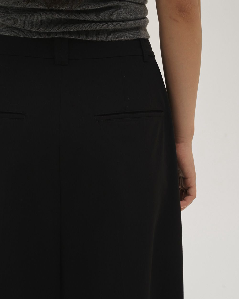 Dry Touch Tuck Trousers Dry Touch Tuck Trousers,ドライタッチタックトラウザーズ,12610705,パンツ,ボトムス,トラウザーズ,ドライタッチトラウザーズ,タックトラウザーズ,todayful,トゥデイフル,lifes,吉田怜香,26ss