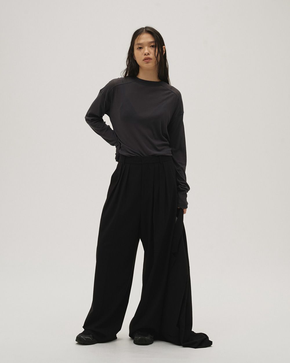 Dry Touch Tuck Trousers Dry Touch Tuck Trousers,ドライタッチタックトラウザーズ,12610705,パンツ,ボトムス,トラウザーズ,ドライタッチトラウザーズ,タックトラウザーズ,todayful,トゥデイフル,lifes,吉田怜香,26ss