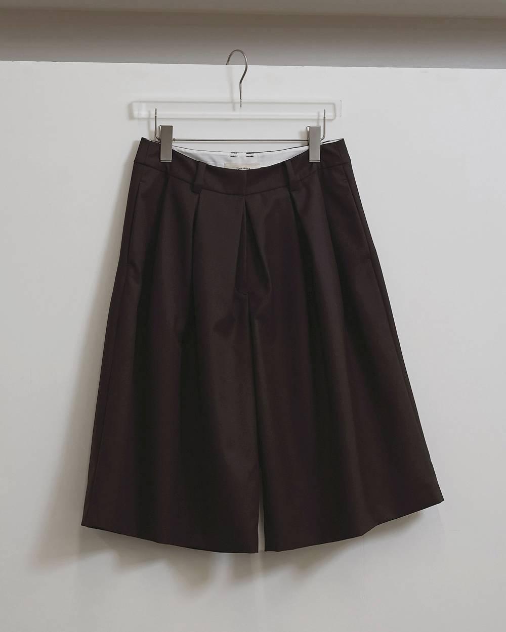 Twill Bermuda Pants Twill Bermuda Pants,ツイルバミューダパンツ,12610713,パンツ,ボトムス,ツイルパンツ,バミューダパンツ,ハーフパンツ,todayful,トゥデイフル,lifes,吉田怜香,26ss