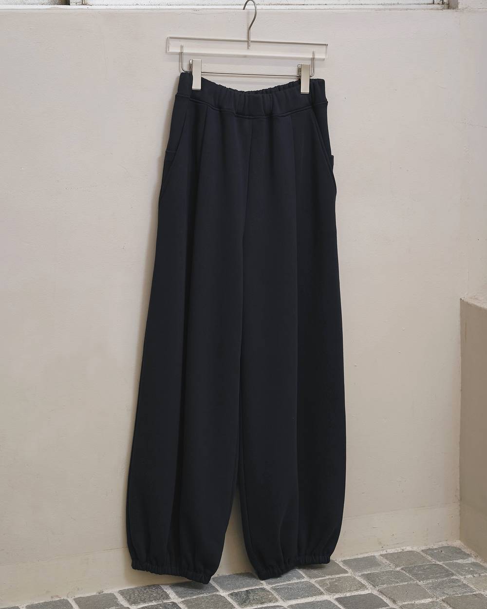 Tuck Sweat Pants Tuck Sweat Pants,タックスウェットパンツ,12610718,パンツ,ボトムス,スウェット,スウェットパンツ,イージーパンツ,ワイドパンツ,todayful,トゥデイフル,lifes,ライフズ,26ss,吉田怜香