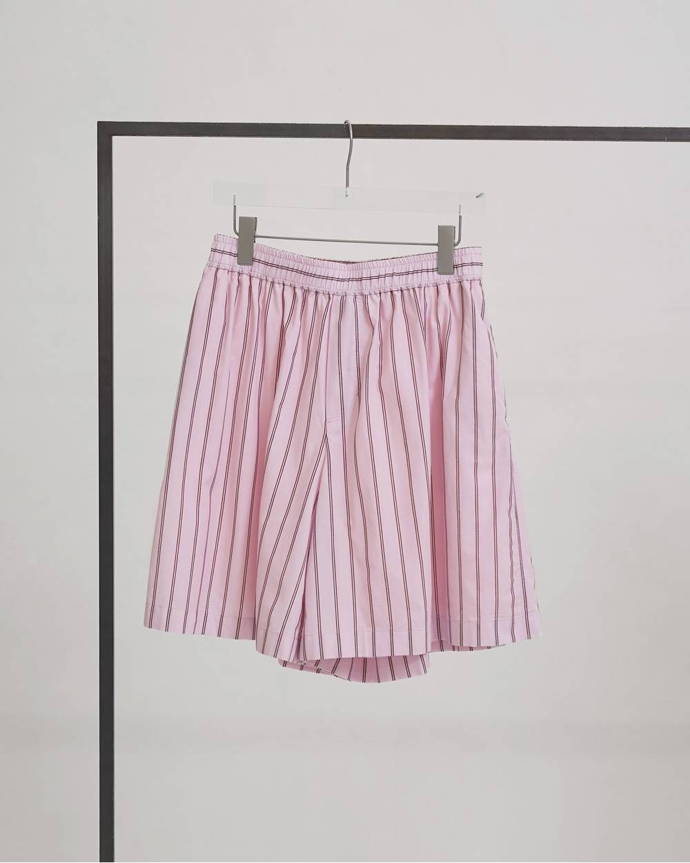 Easy Stripe Halfpants Easy Stripe Halfpant,イージーストライプパンツ,12610721,パンツ,ストライプパンツ,イージーパンツ,ショーツ,セットアップ,todayful,トゥデイフル,lifes,吉田怜香,26ss