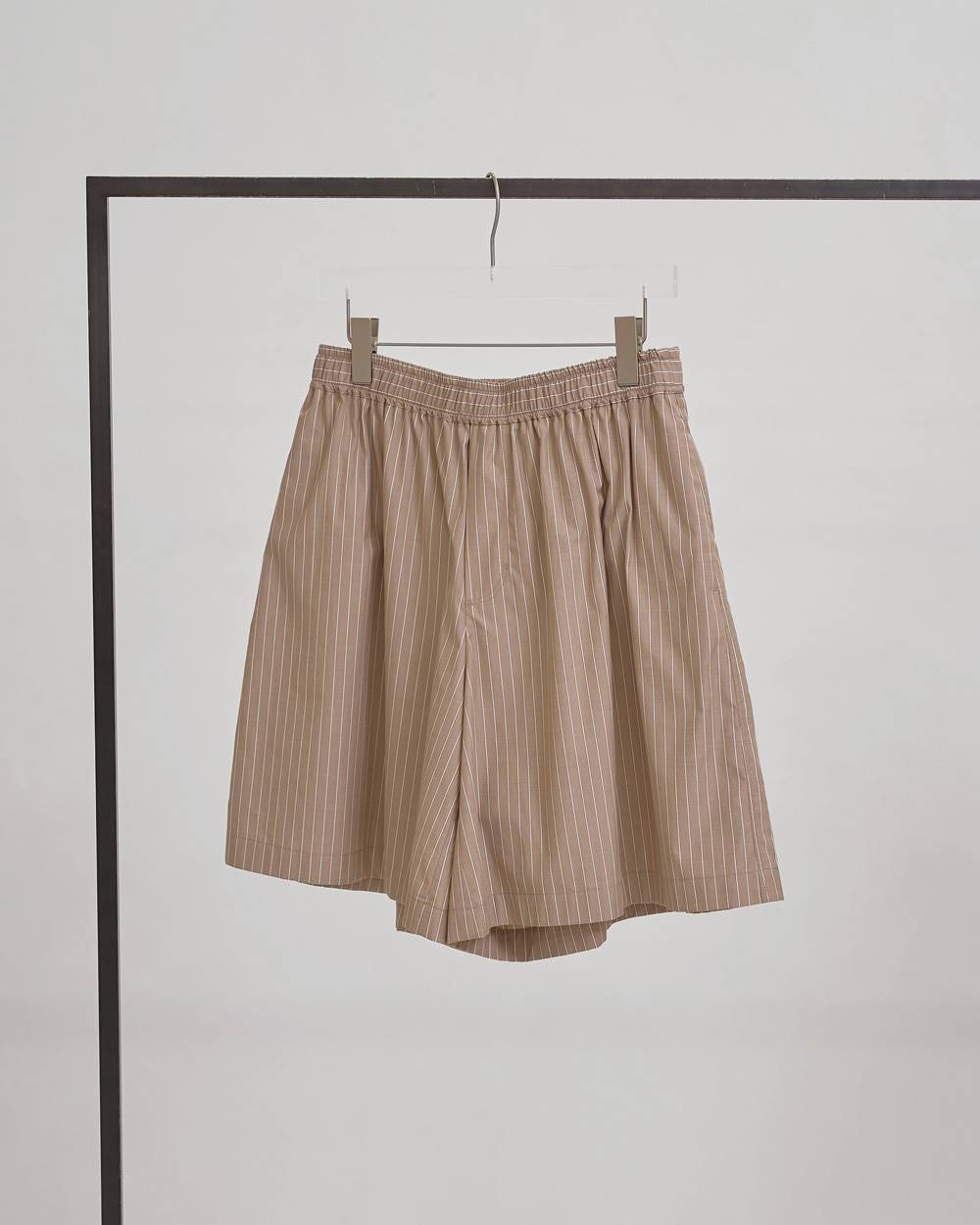 Easy Stripe Halfpants Easy Stripe Halfpant,イージーストライプパンツ,12610721,パンツ,ストライプパンツ,イージーパンツ,ショーツ,セットアップ,todayful,トゥデイフル,lifes,吉田怜香,26ss