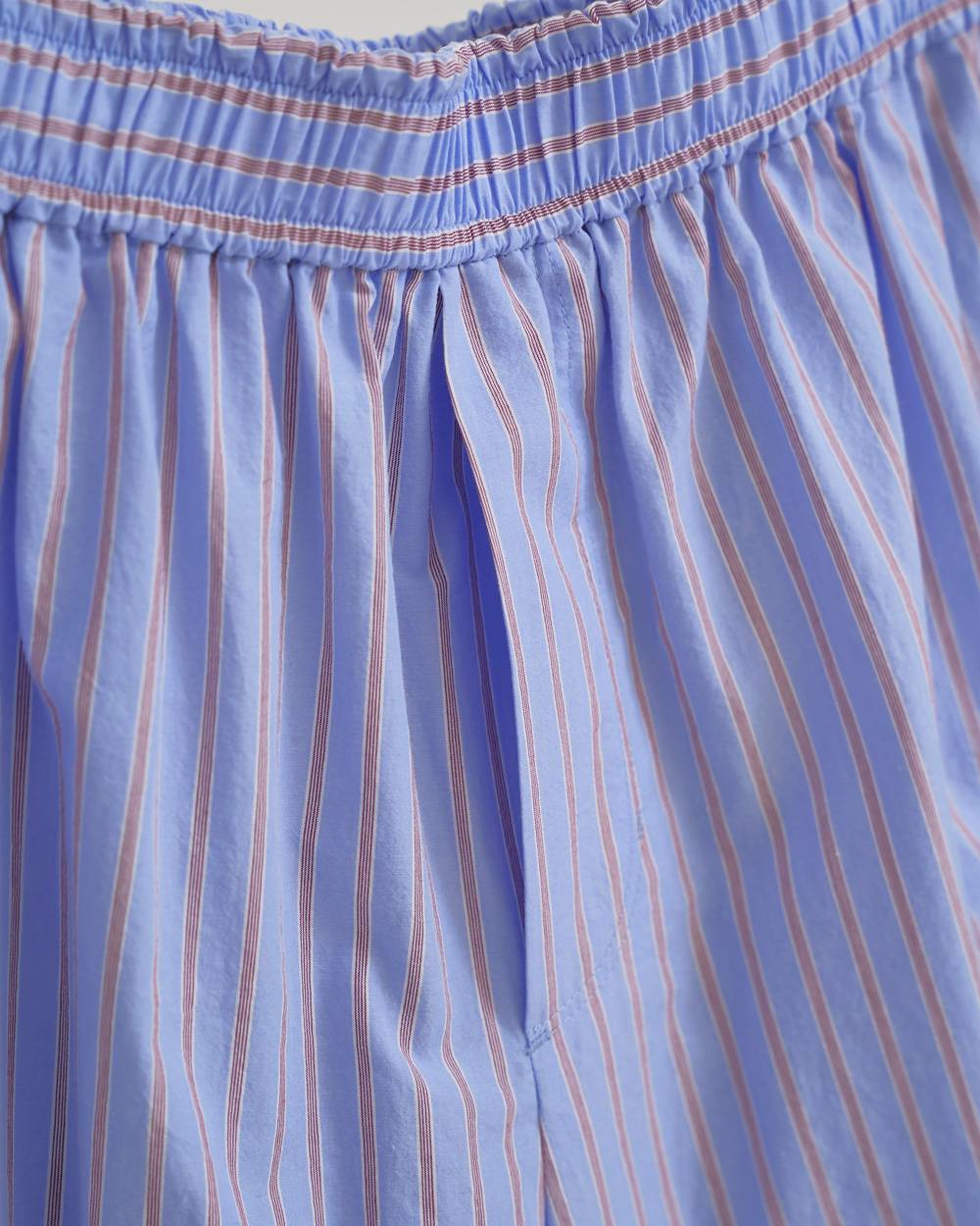 Easy Stripe Halfpants Easy Stripe Halfpant,イージーストライプパンツ,12610721,パンツ,ストライプパンツ,イージーパンツ,ショーツ,セットアップ,todayful,トゥデイフル,lifes,吉田怜香,26ss