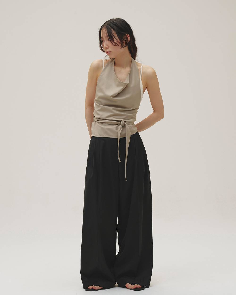 Lightweight Tuck Trousers Lightweight Tuck Trousers,ライトウェイトタックトラウザーズ,12610723,タックトラウザーズ,パンツ,トラウザーズ,ボトムス,ワイドパンツ,todayful,トゥデイフル,lifes,吉田怜香,26aw