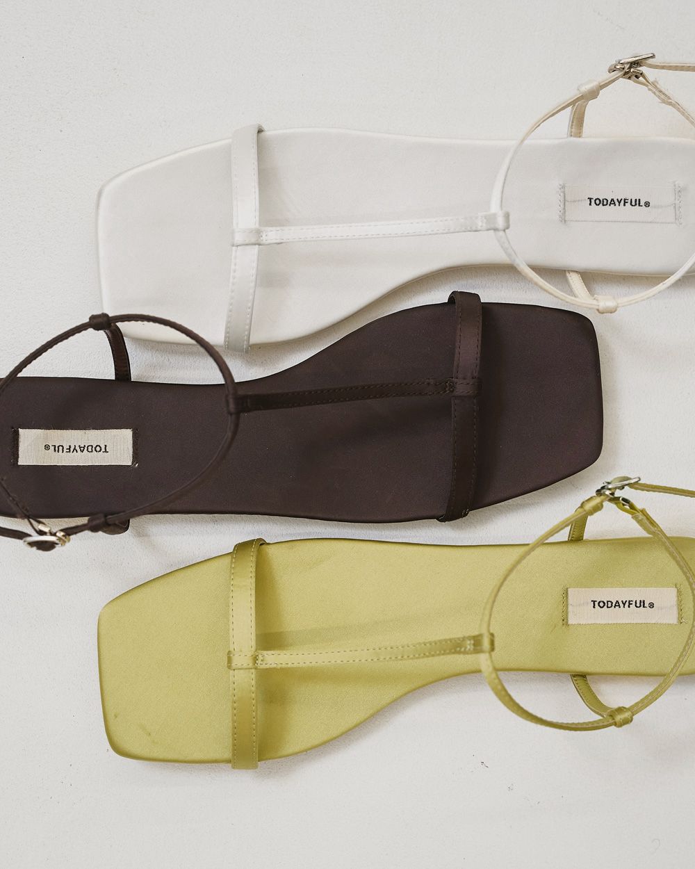 Satin Strap Sandals Satin Strap Sandals,サテンストラップサンダル,12611007,サテンサンダル,ストラップサンダル,サンダル,靴,シューズ,todayful,トゥデイフル,lifes,吉田怜香,26ss