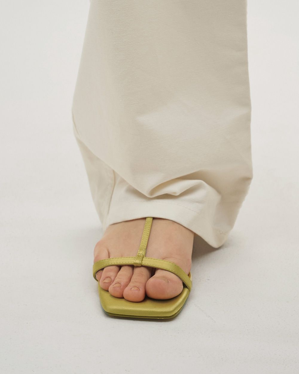 Satin Strap Sandals Satin Strap Sandals,サテンストラップサンダル,12611007,サテンサンダル,ストラップサンダル,サンダル,靴,シューズ,todayful,トゥデイフル,lifes,吉田怜香,26ss