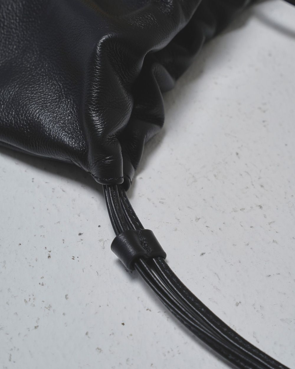 Drawstring Leather Bag Drawstring Leather Bag,ドローストリングレザーバッグ,12611020,ドローストリングバッグ,レザーバッグ,バッグ,鞄,todayful,トゥデイフル,lifes,吉田怜香,26ss