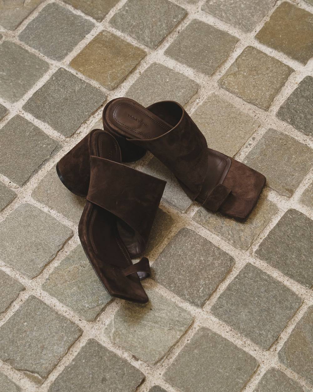 Square Suede Sandals Square Suede Sandals,スクエアスエードサンダル,12611026,スエードサンダル,スクエアサンダル,サンダル,靴,シューズ,todayful,トゥデイフル,lifes,吉田怜香,26aw
