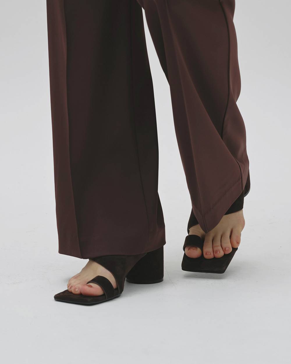 Square Suede Sandals Square Suede Sandals,スクエアスエードサンダル,12611026,スエードサンダル,スクエアサンダル,サンダル,靴,シューズ,todayful,トゥデイフル,lifes,吉田怜香,26aw