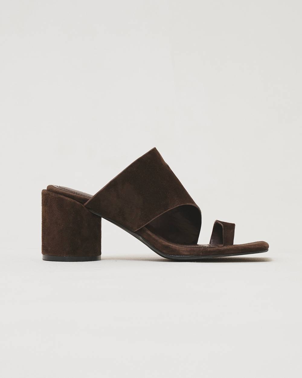 Square Suede Sandals Square Suede Sandals,スクエアスエードサンダル,12611026,スエードサンダル,スクエアサンダル,サンダル,靴,シューズ,todayful,トゥデイフル,lifes,吉田怜香,26aw