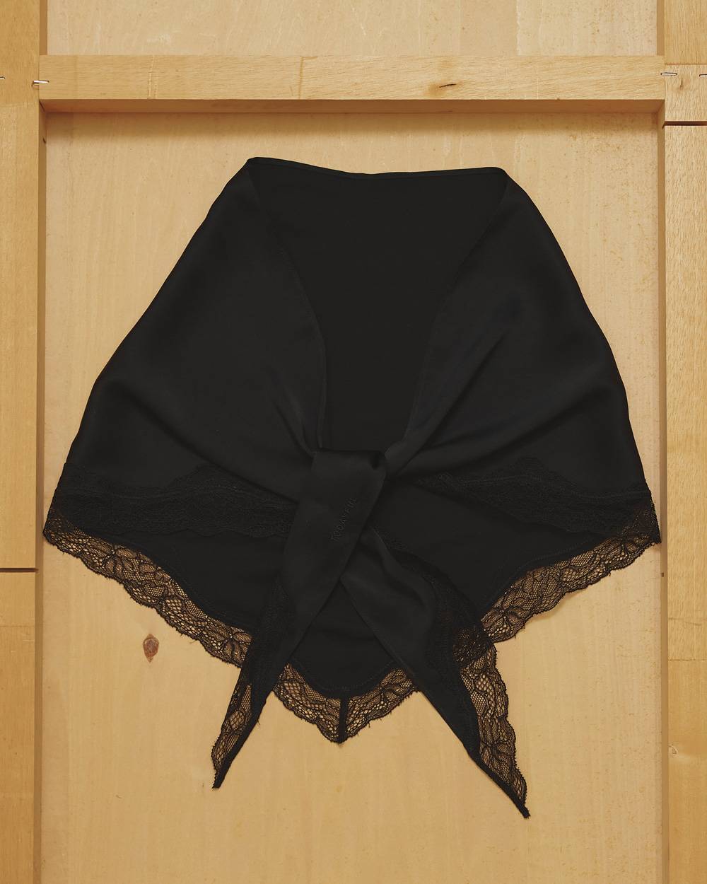 Satin Lace Scarf Satin Lace Scarf,サテンレーススカーフ,12611027,サテン,レーススカーフ,スカーフ,レース,アクセサリー,todayful,トゥデイフル,lifes,吉田怜香,26aw