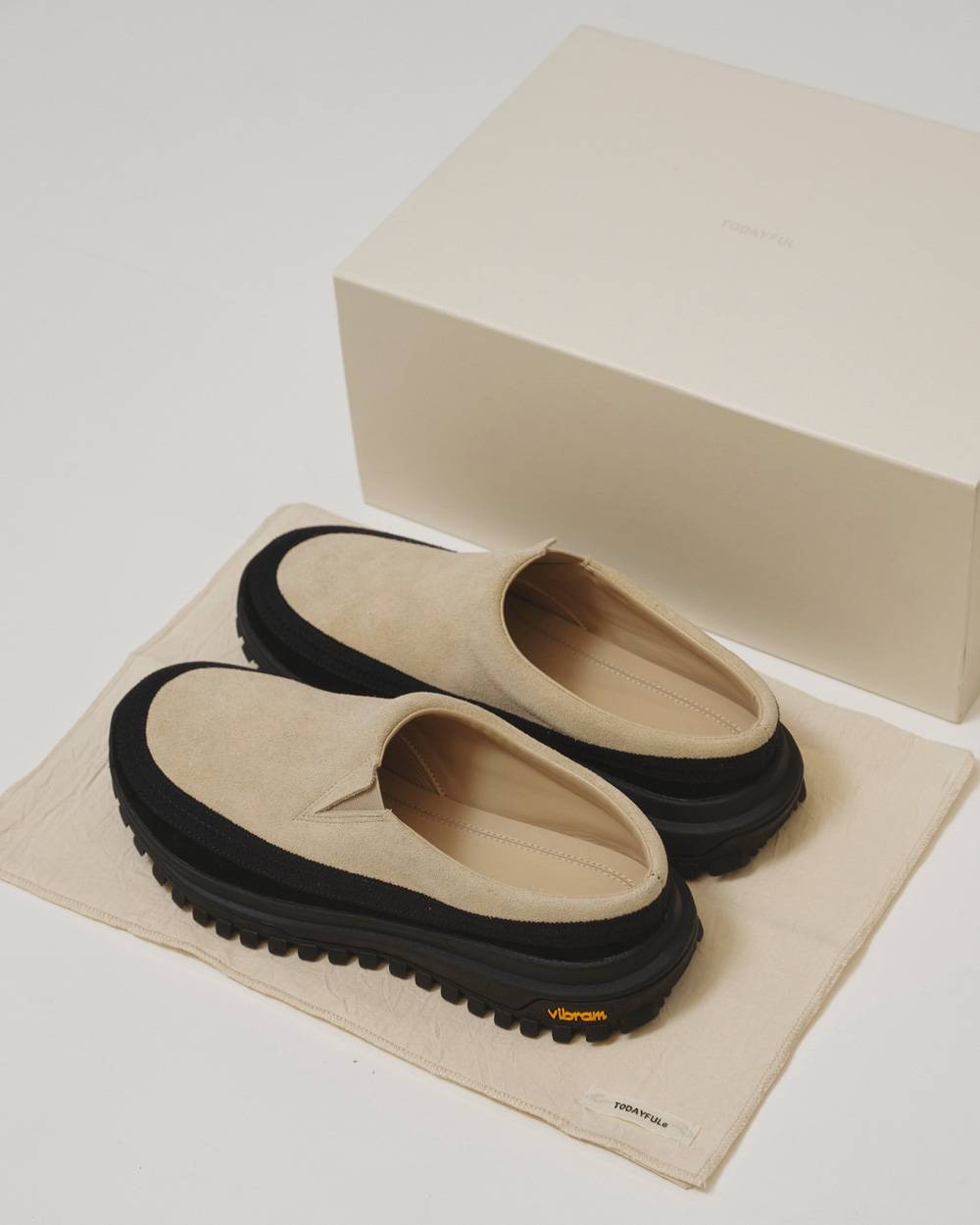 Vibramsole Leather Sabot Vibramsole Leather Sabot,ビブラムソールレザーサボ,12611032,ビブラムソール,レザーサボ,サボ,シューズ,サンダル,靴,todayful,トゥデイフル,lifes,吉田怜香,26aw