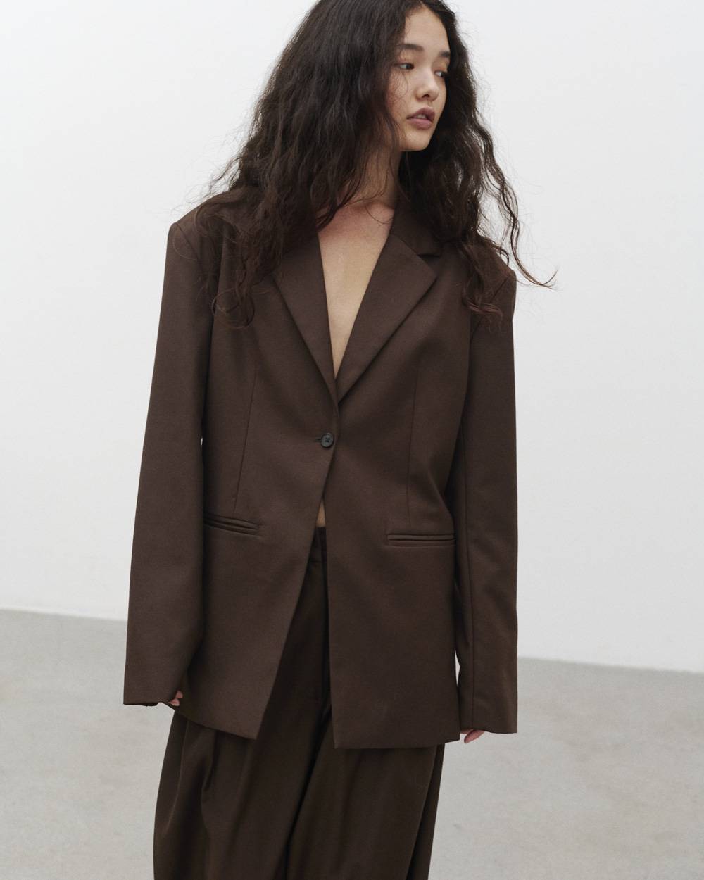 Contour Over Jacket Contour Over Jacket,コントゥアオーバージャケット,12620106,ジャケット,コントゥアジャケット,オーバージャケット,アウター,セットアップ,todayful,トゥデイフル,lifes,ライフズ,26aw,スタジオドー,StudioDoe,台湾ブランド,コラボ商品,コラボレーションアイテム,限定商品,
