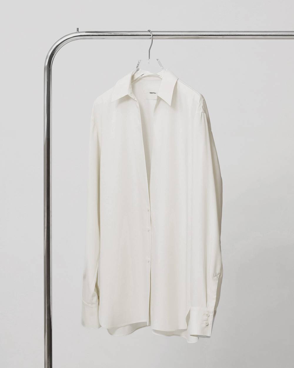 Silky Skipper Shirts Silky Skipper Shirts,シルキースキッパーシャツ,12620403,スキッパーシャツ,シャツ,シルキーシャツ,トップス,todayful,トゥデイフル,lifes,吉田怜香,26aw