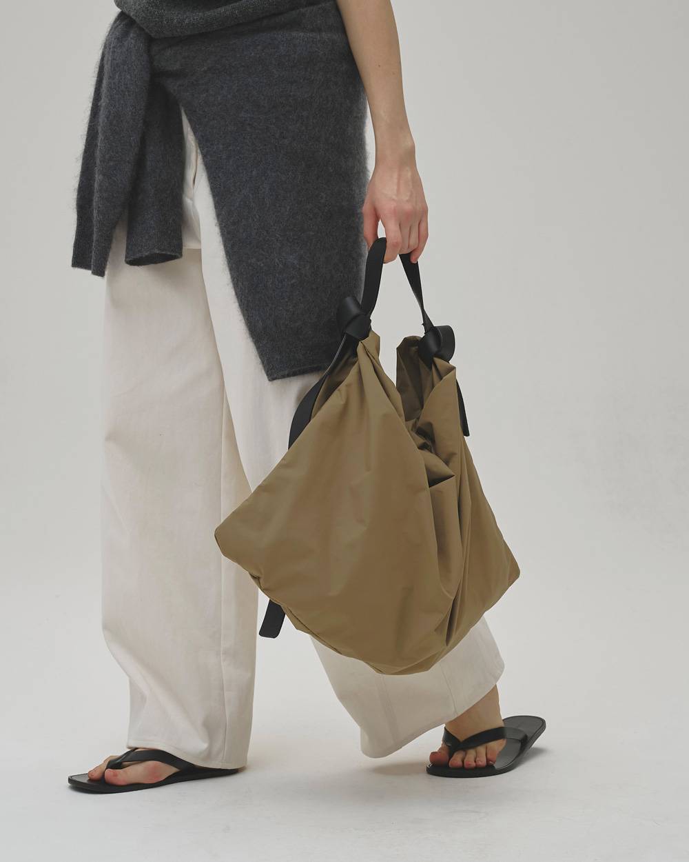 Cottontwill Cocoon Pants Cottontwill Cocoon Pants,コットンツイルコクーンパンツ,12620704,コットンツイル,コクーンパンツ,ボトムス,ワイドパンツ,カジュアルパンツ,todayful,トゥデイフル,lifes,吉田怜香,26aw