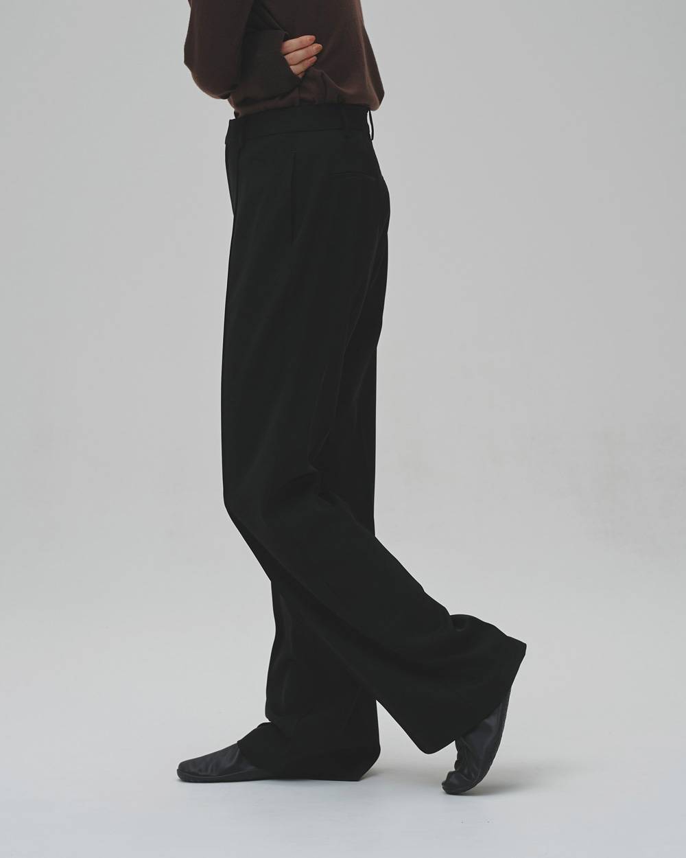 Pintuck Straight Trousers Pintuck Straight Trousers,ピンタックストレイトトラウザー,12620708,ピンタックトラウザー,ストレートトラウザー,パンツ,トラウザー,ボトムス,todayful,トゥデイフル,lifes,吉田怜香,26aw
