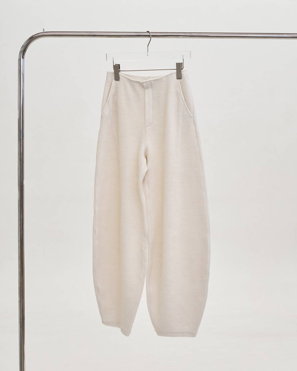 Wooljersey Cocoon Pants Wooljersey Cocoon Pants,ウールジャージーコクーンパンツ,12620722,セットアップ,ウールコクーンパンツ,コクーンパンツ,パンツ,ボトムス,ウールパンツ,todayful,トゥデイフル,lifes,ライフズ,26aw,スタジオドー,StudioDoe,台湾ブランド,コラボ商品,コラボレーションアイテム,限定商品
