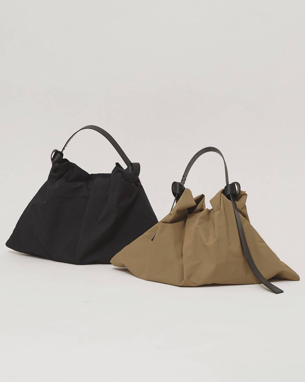 Leatherbelt Shoulder Bag Leatherbelt Shoulder Bag,レザーベルトショルダーバッグ,12621010,ショルダーバッグ,レザーバッグ,レザーベルトバッグ,鞄,バッグ,バック,todayful,トゥデイフル,lifes,吉田怜香,26aw